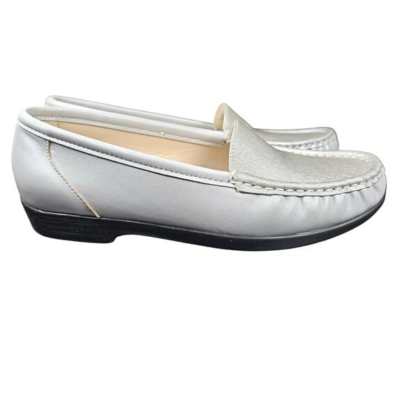 SAS Women's Shoes Tripad Comfort Insole Metallic Gray Loafers  Size 7 Pristine! - Picture 4 of 9
